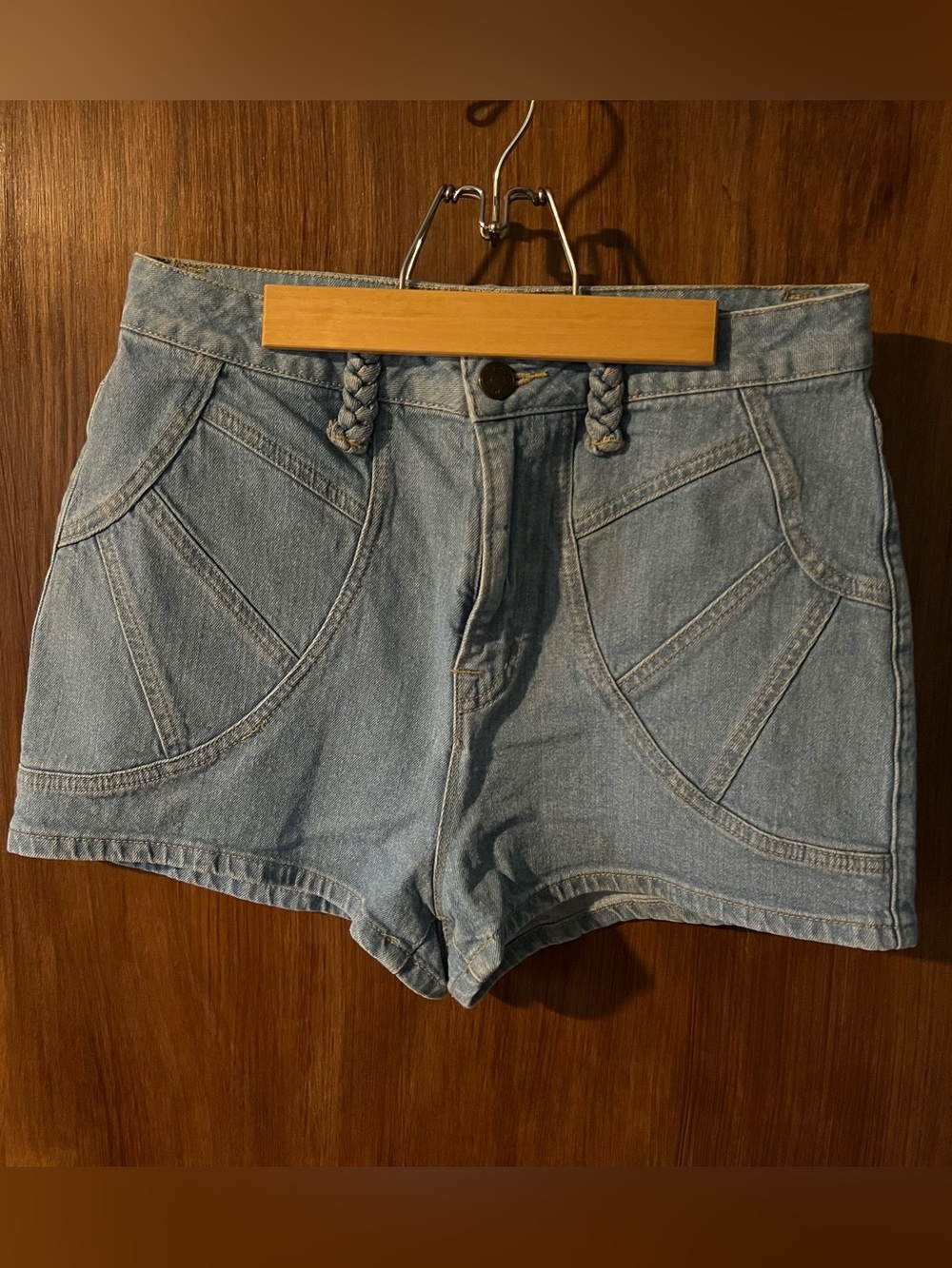 BDG high rise accent shorts
